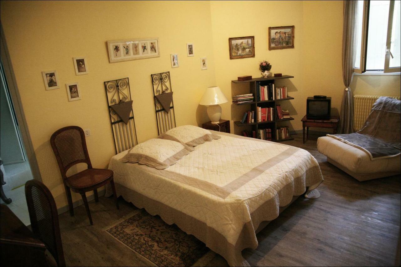 Bed and Breakfast Les 4 Elements St Emilion Branne  Zewnętrze zdjęcie